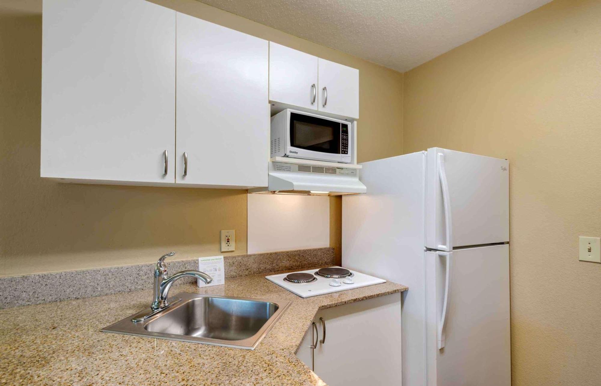 Extended America - - Newark Airport Hotel 2*
