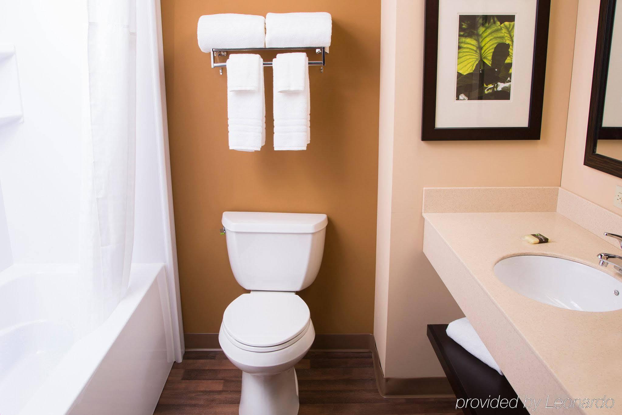 Hotel Extended America - - Newark Airport 2*