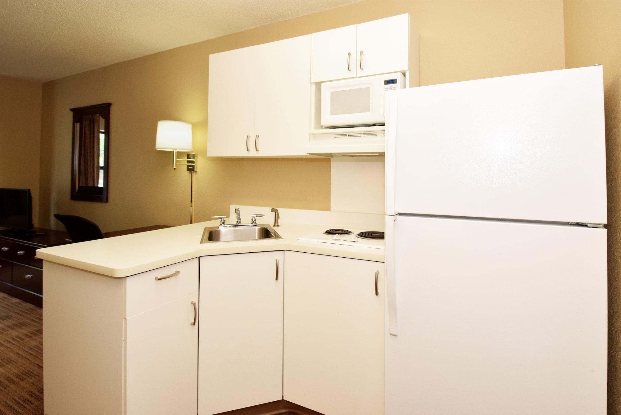 Hotel Extended America - - Newark Airport 2*