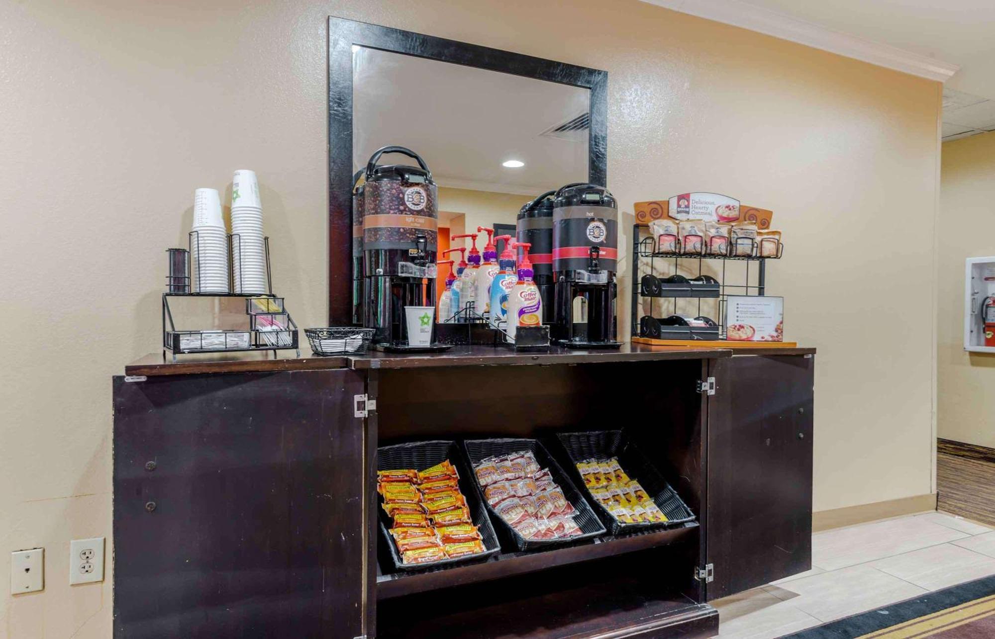 Hotel Extended America - - Newark Airport