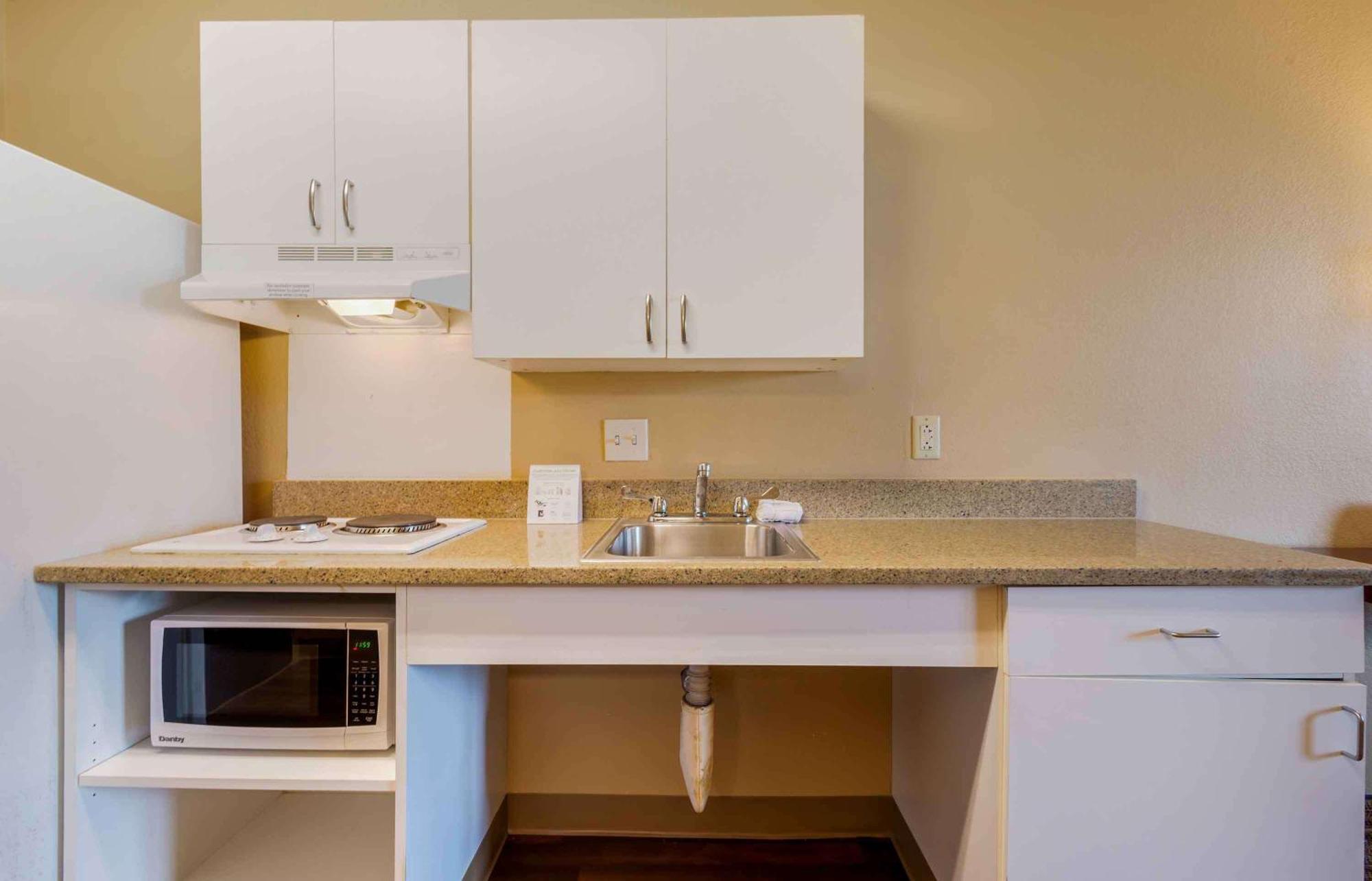 Hotel Extended America - - Newark Airport 2*
