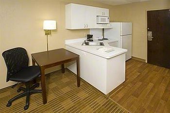 Extended America - - Newark Airport 2*
